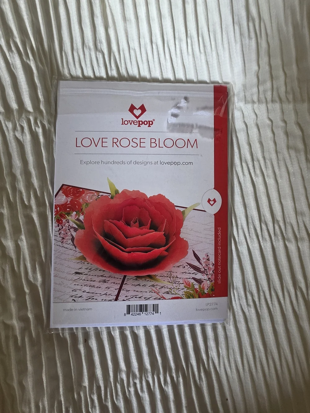 Love Rose Bloom Pop-Up Card — Red and Green